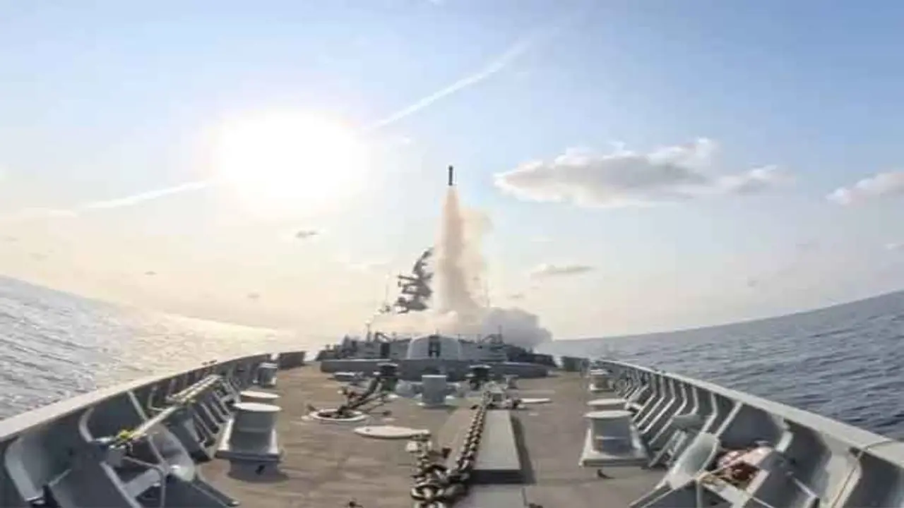 Amid Pahalgam attack, Indian Navy test-fires missile capable of hitting targets inside Pakistan Amid Pahalgam attack, Indian Navy test-fires missile capable of hitting targets inside Pakistan