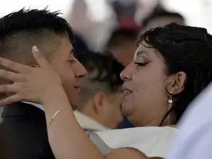 1,200 couples say 'I do' in a special Valentine’s Day wedding in Mexico City