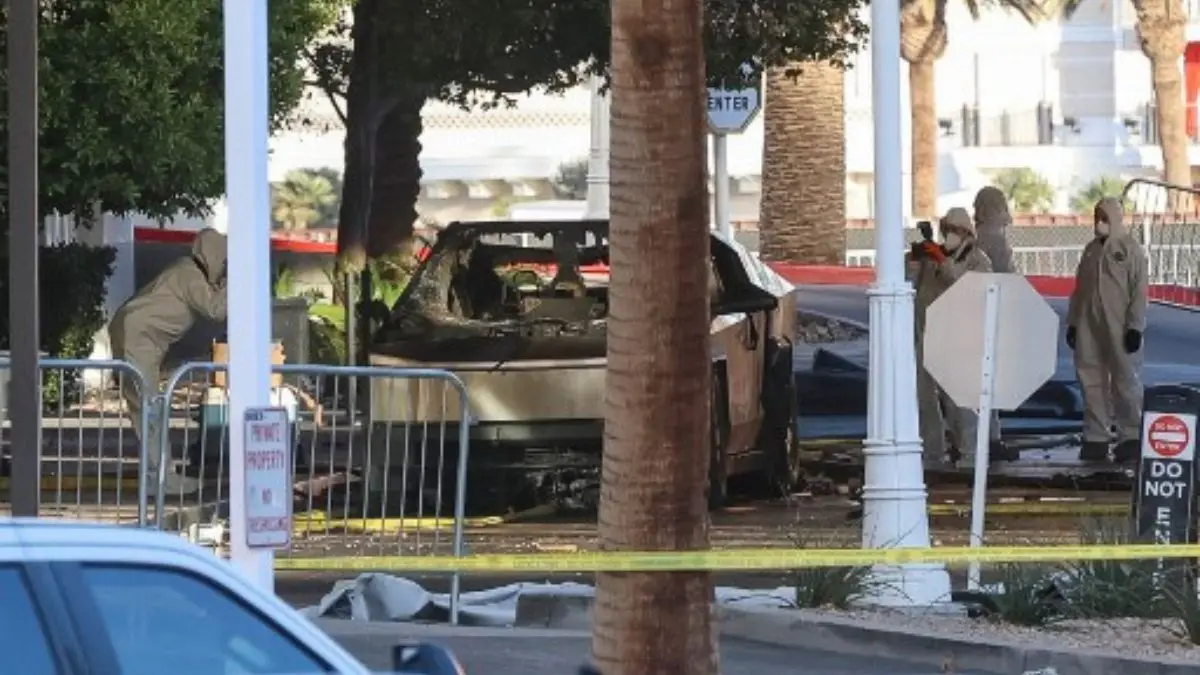 Tesla Cybertruck explodes outside Trump hotel in Las Vegas, incident being probed as possible terror act Tesla Cybertruck explodes outside Trump hotel in Las Vegas, incident being probed as possible terror act