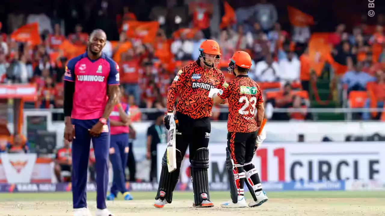 IPL 2025: Harbhajan Singh tangled in big controversy with 'racist' remark on Jofra Archer. Compares him to... IPL 2025: Harbhajan Singh tangled in big controversy with 'racist' remark on Jofra Archer. Compares him to...