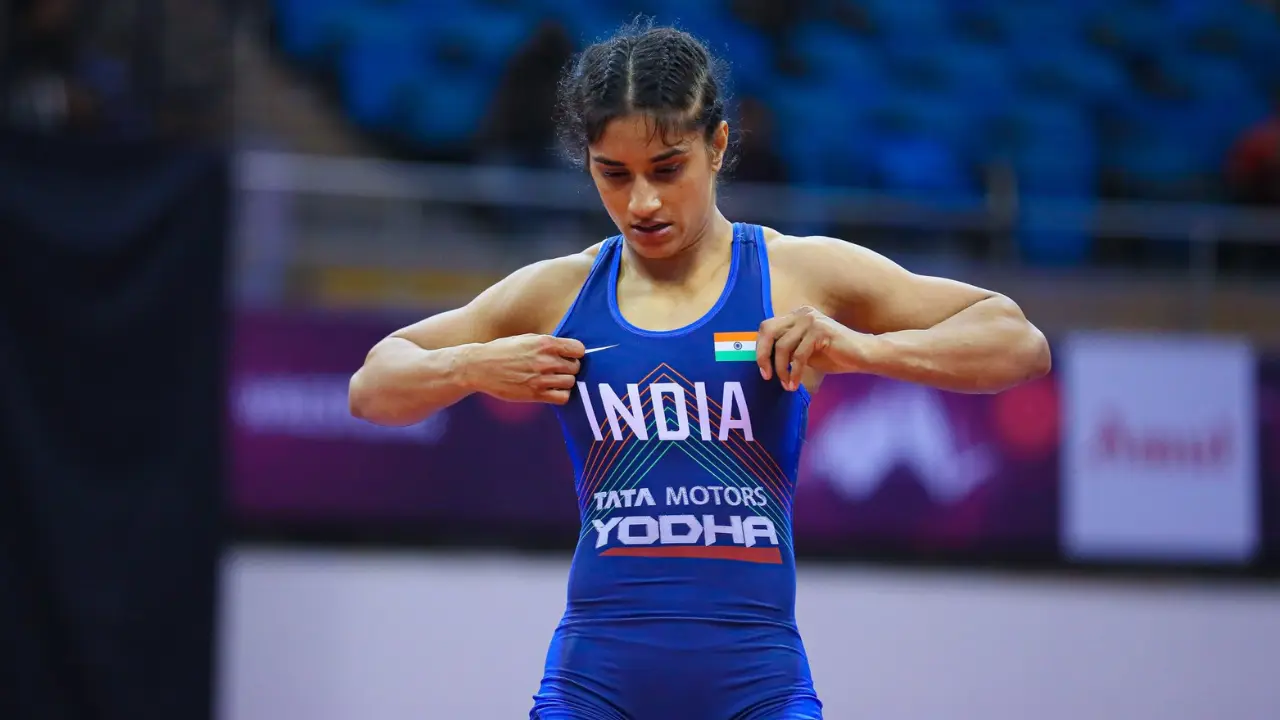 ‘Zip it, sit in the corner...and cry’: Vinesh Phogat slams online trolls over Paris Olympics cash support ‘Zip it, sit in the corner...and cry’: Vinesh Phogat slams online trolls over Paris Olympics cash support