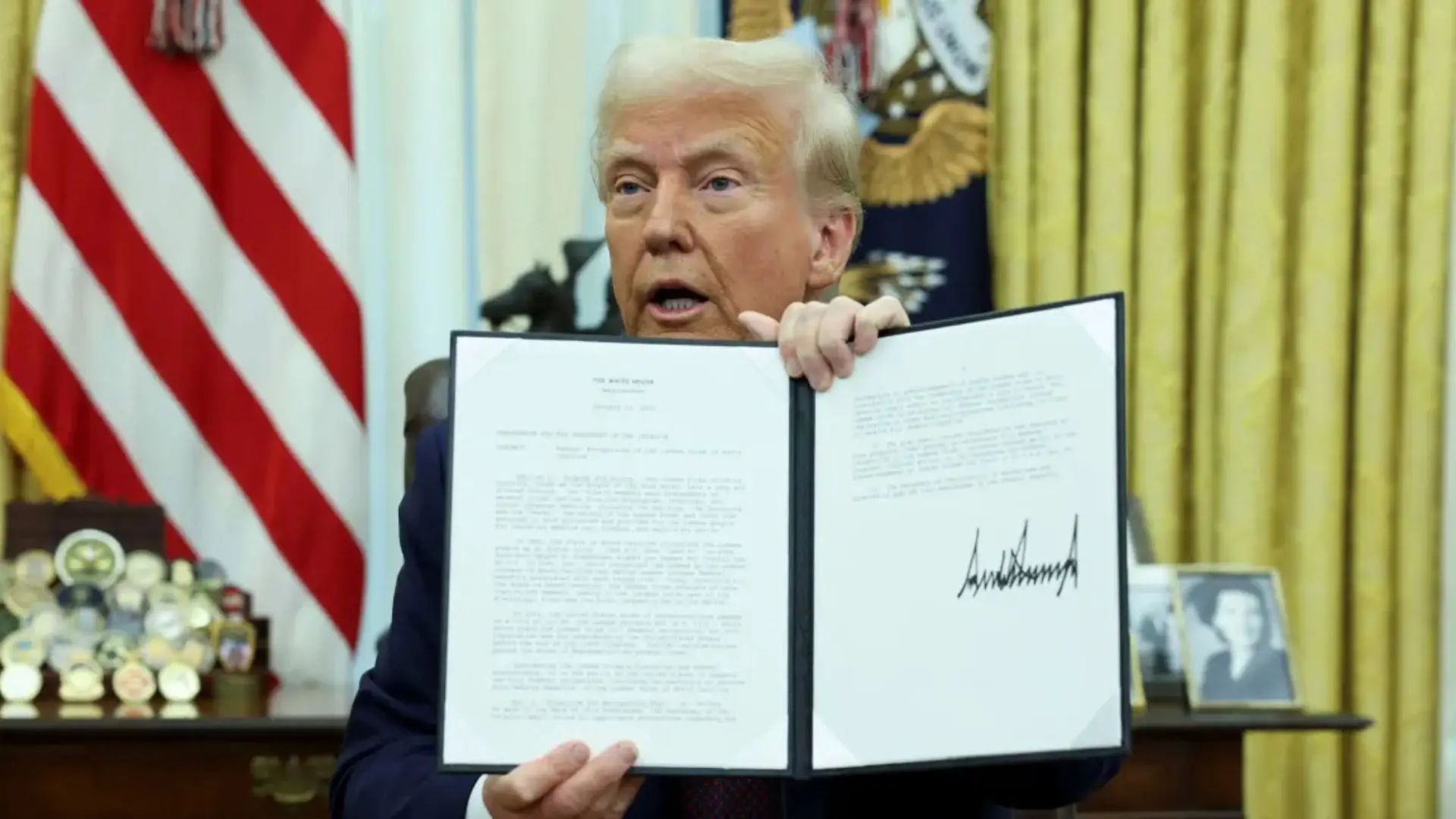 Trump signs executive orders to promote cryptocurrencies, ban creation of ‘digital dollar’ Trump signs executive orders to promote cryptocurrencies, ban creation of ‘digital dollar’