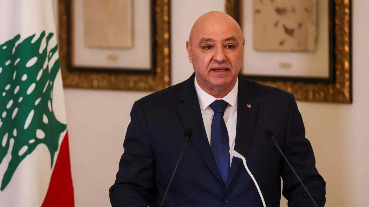 Lebanese president vows to punish attackers of UN peacekeeping convoy amid airport protests Lebanese president vows to punish attackers of UN peacekeeping convoy amid airport protests