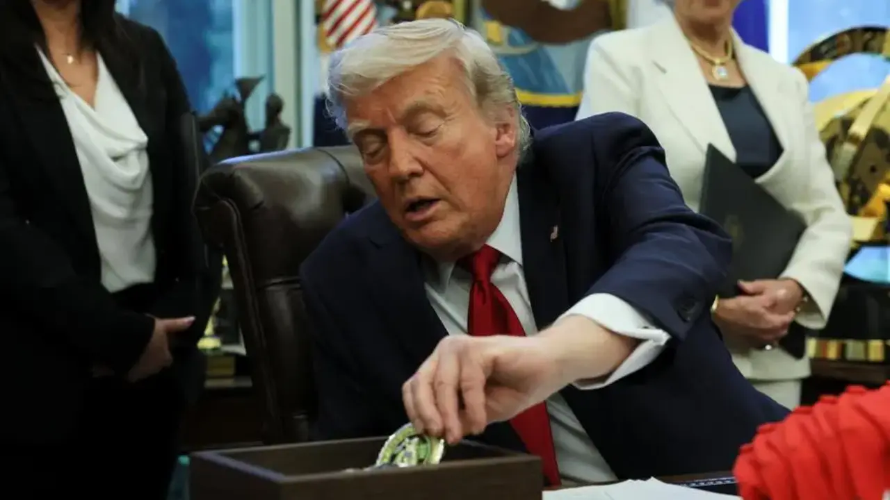 All this to get dinner with Trump and VIP tour? Chinese-linked firm raises $300 mn to buy $TRUMP meme coin All this to get dinner with Trump and VIP tour? Chinese-linked firm raises $300 mn to buy $TRUMP meme coin