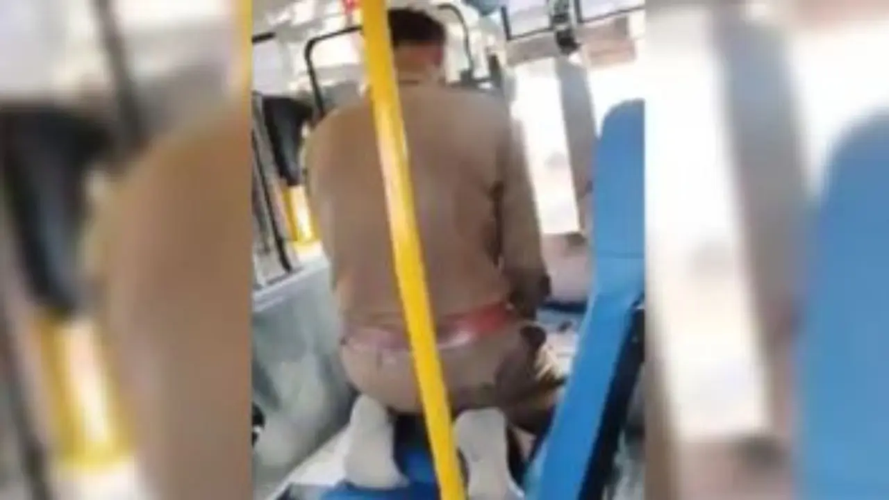 Karnataka driver stops bus midway to offer namaz, gets suspended after video goes viral Karnataka driver stops bus midway to offer namaz, gets suspended after video goes viral