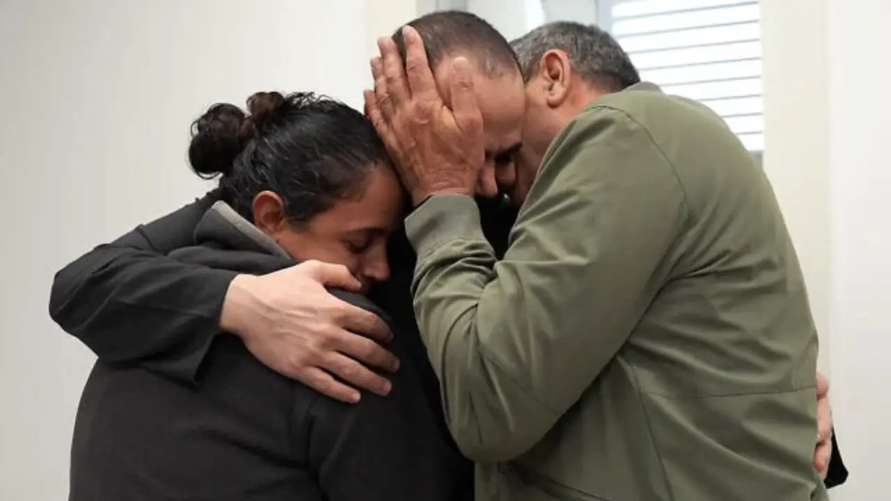 Gaza ceasefire: Hamas releases three Israeli hostages in exchange for 183 Palestinian prisoners Gaza ceasefire: Hamas releases three Israeli hostages in exchange for 183 Palestinian prisoners
