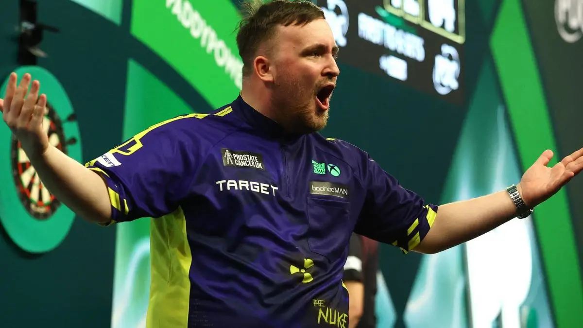 Teenage sensation Luke Littler storms to world darts title at 17 Teenage sensation Luke Littler storms to world darts title at 17