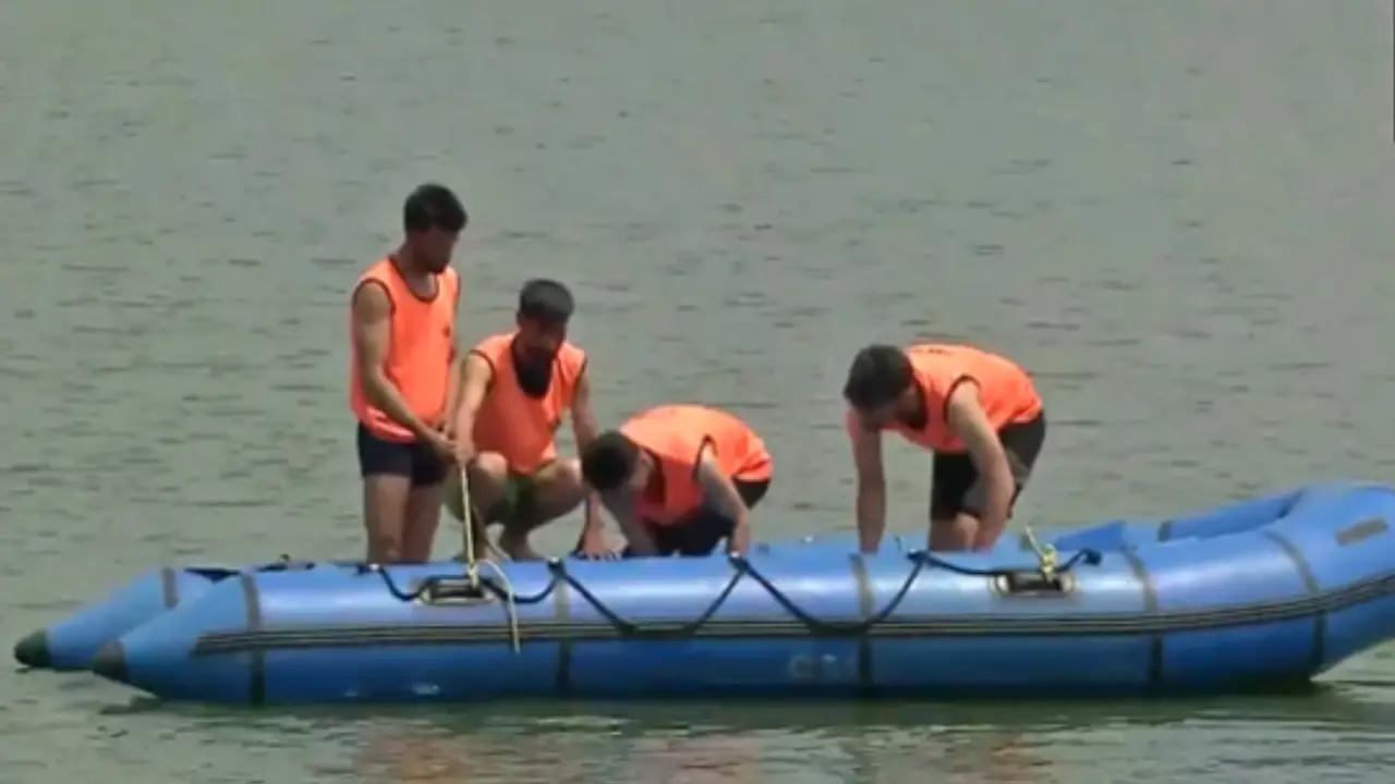 J&K prepares ahead of nationwide civil defence drills - WATCH