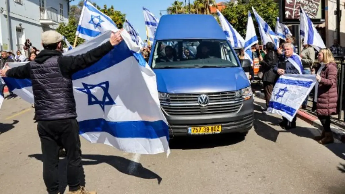 Hamas says will hand over bodies of four Israeli hostages 'tonight' Hamas says will hand over bodies of four Israeli hostages 'tonight'