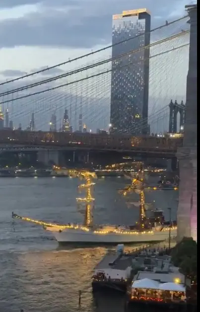 Two killed, several injured after Mexican Navy Ship hit Brooklyn Bridge | VIDEO