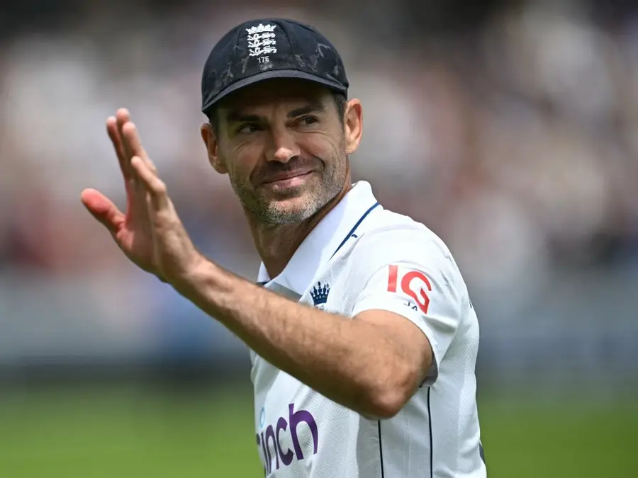 James Anderson expects England to stick with same XI in Brisbane despite Perth defeat