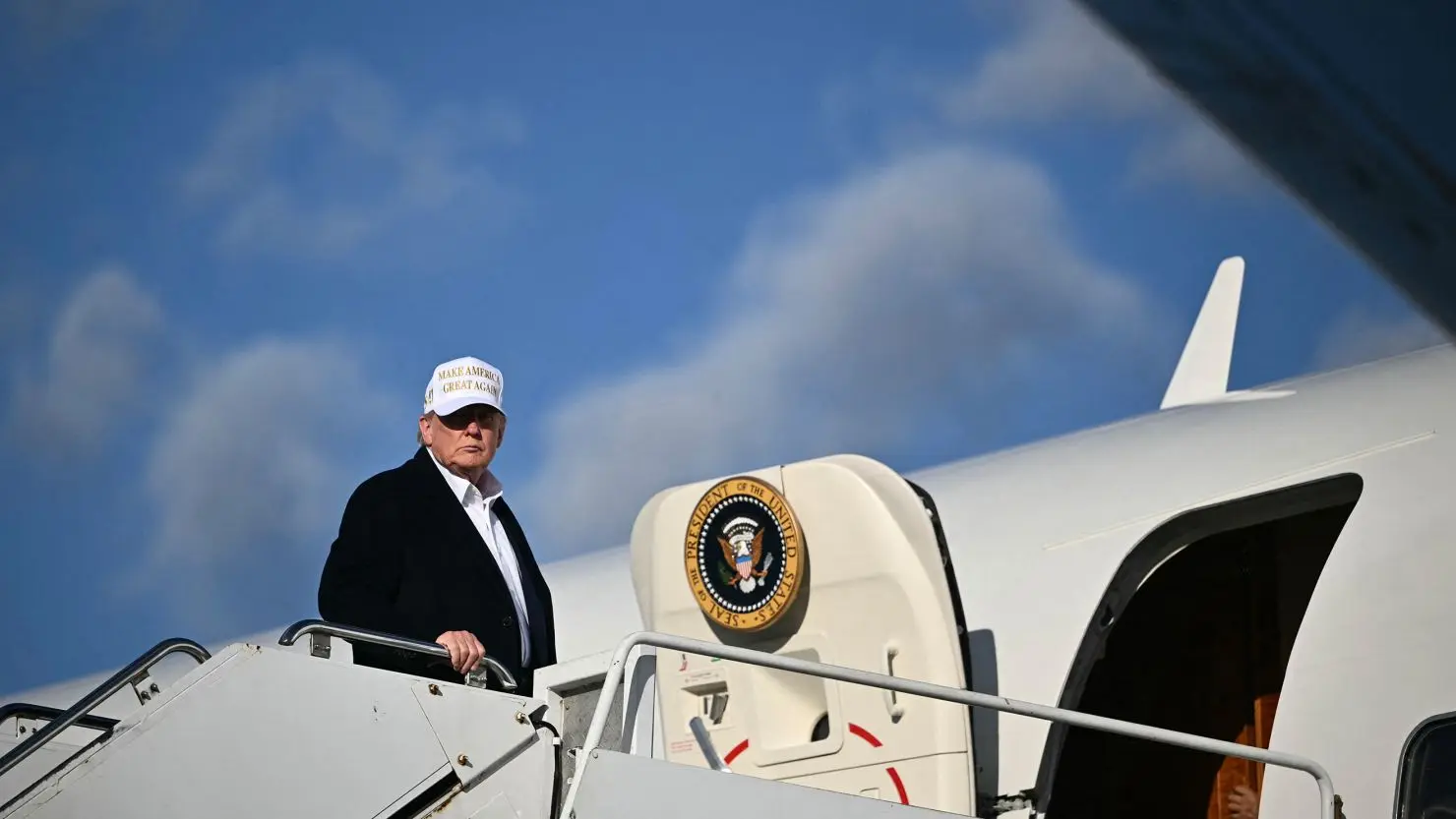 US officially accepts $400mn Qatari jet for Trump, Pentagon says 'will work to ensure proper security measures'