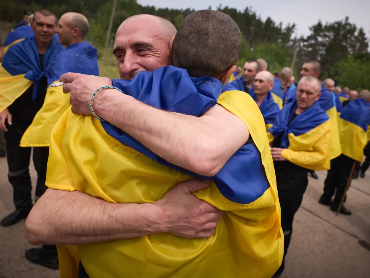 'Shaved heads, wrapped in flags': Russia-Ukraine complete '1000 for 1000' prisoner swap, BIGGEST POW exchange in 3 years