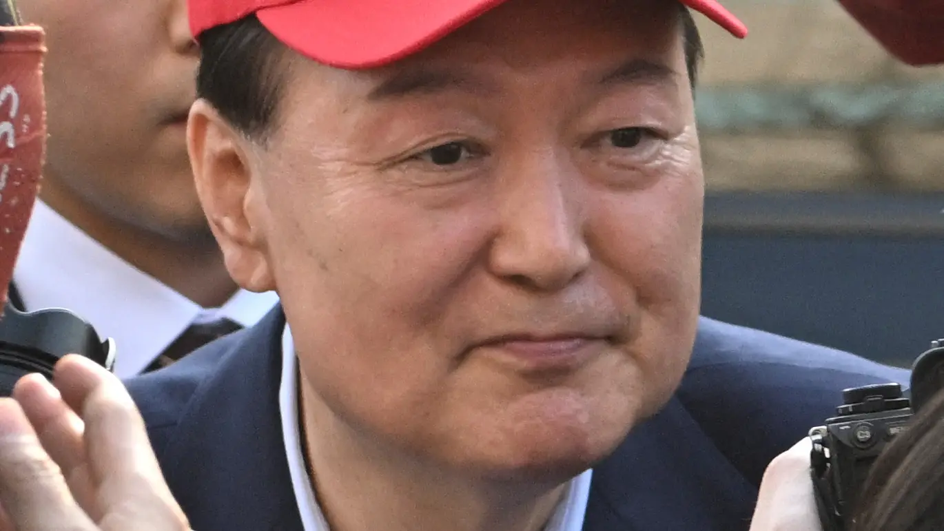South Korea slaps travel ban on two former acting presidents South Korea slaps travel ban on two former acting presidents