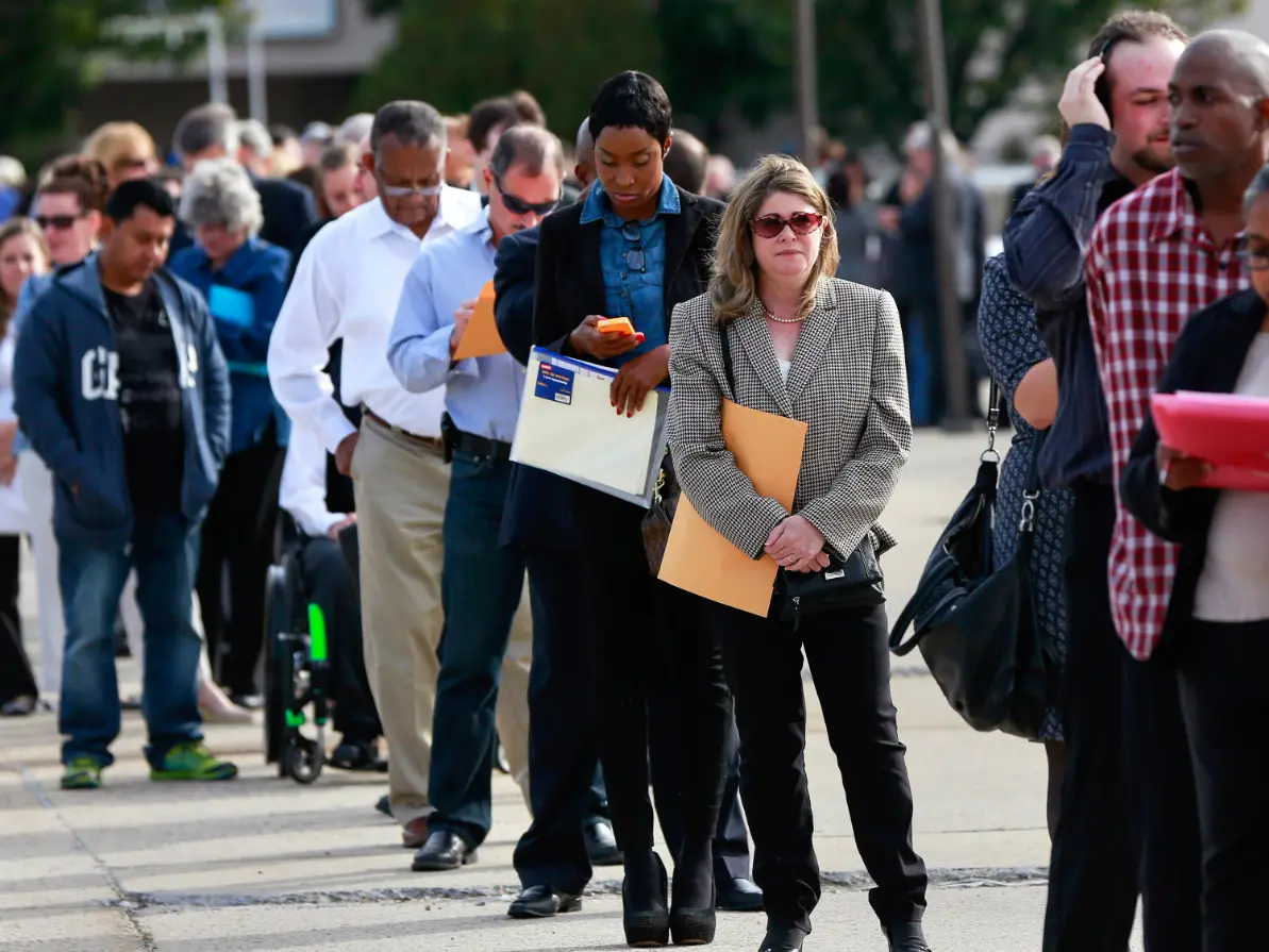 US job growth slows amid profit slump and Trump tariff uncertainty US job growth slows amid profit slump and Trump tariff uncertainty