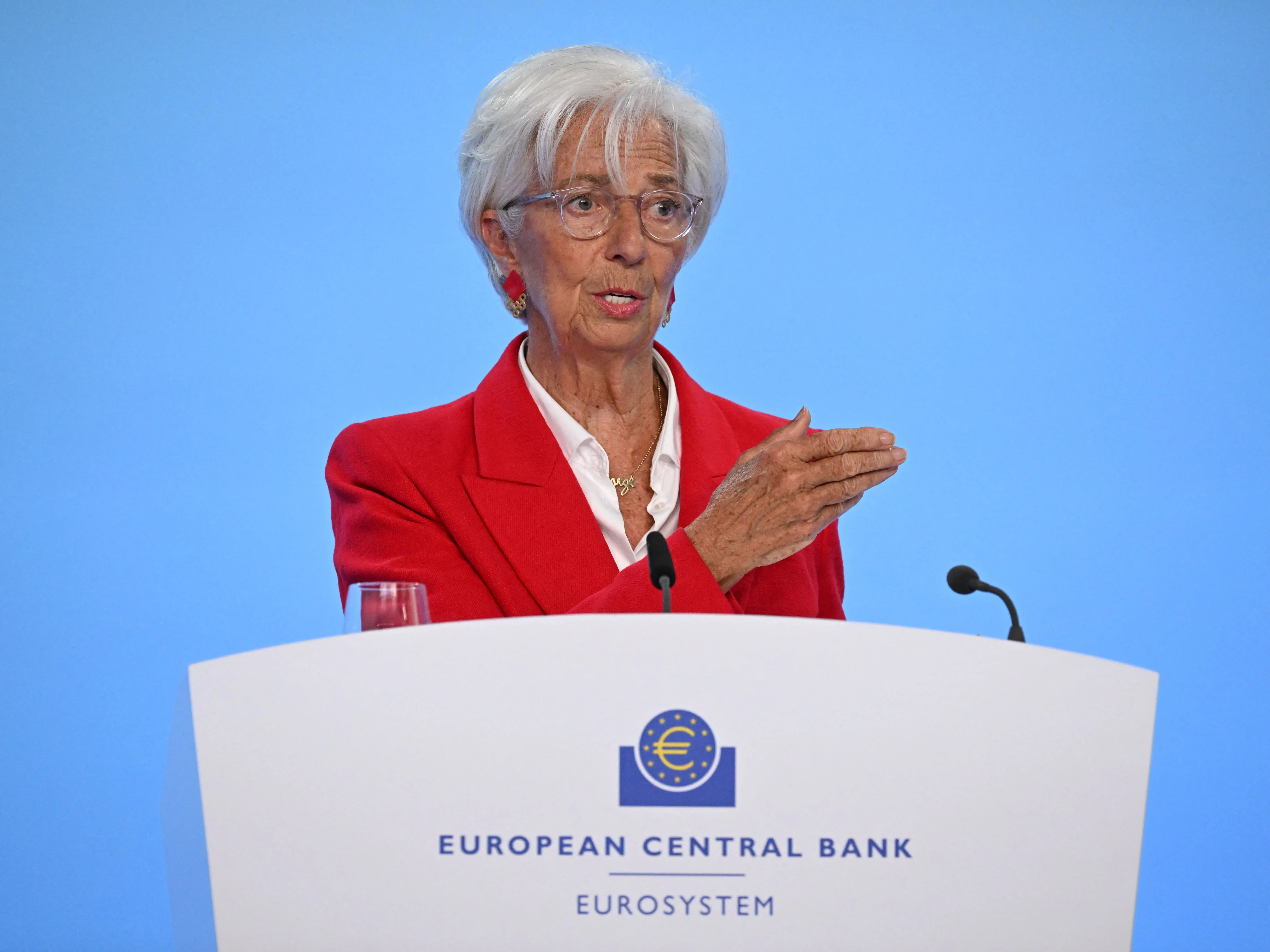 ECB cuts rates by 25 basis points as inflation cools, trade tensions loom ECB cuts rates by 25 basis points as inflation cools, trade tensions loom