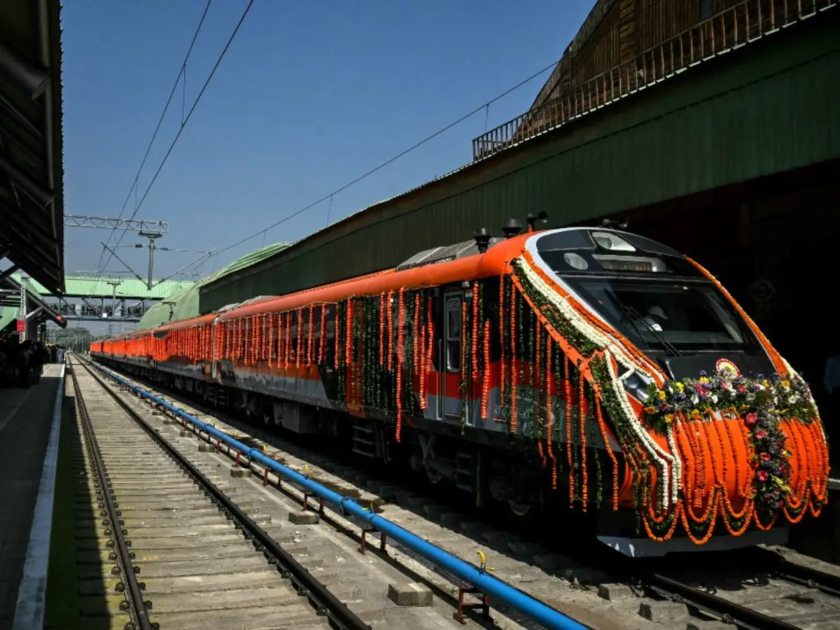 4. Vande Bharat train set to run on Chenab Bridge