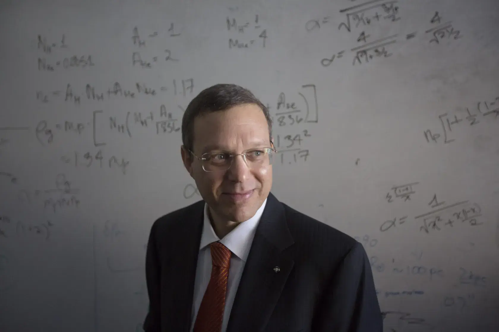 Avi Loeb’s Hypothesis: Solar Sail?