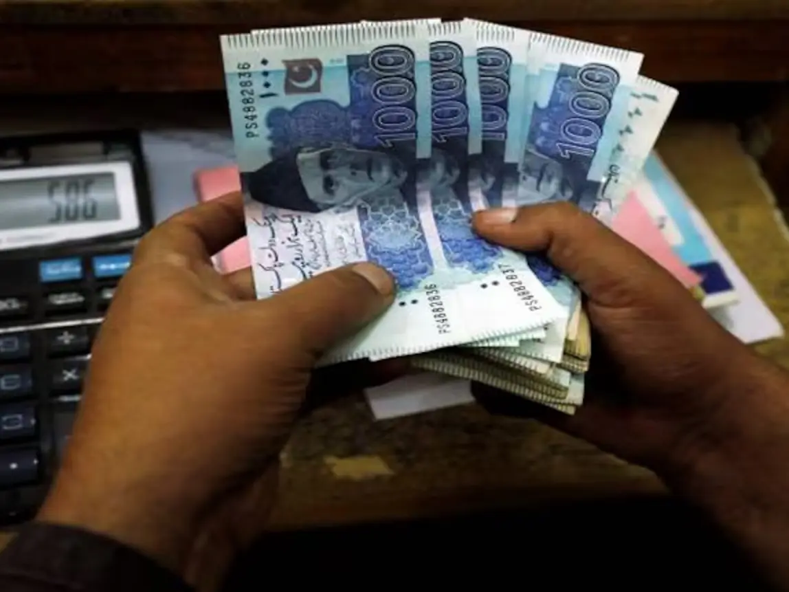 Pakistan hikes defence budget by 20% despite economic challenges, cuts overall spending in 2025-26 Pakistan hikes defence budget by 20% despite economic challenges, cuts overall spending in 2025-26