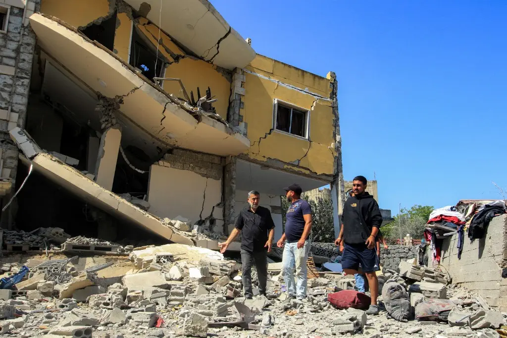 One killed after Israeli strike on south Lebanon, says ministry