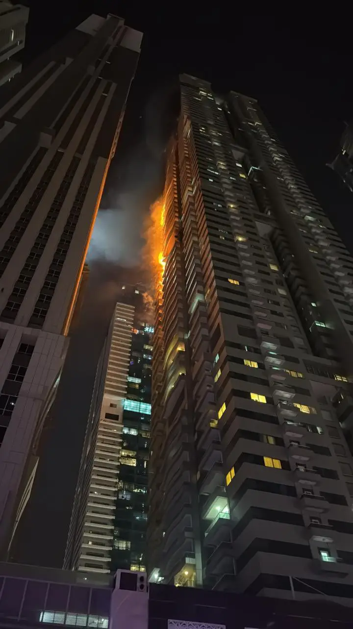 '764 apartments, 3,820 people': Massive fire erupts in 67-storey building in Dubai Marina - WATCH