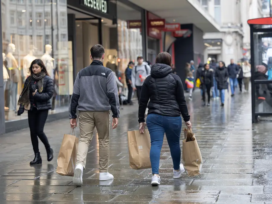 Gen Z lifts UK consumer confidence to 2025 peak, will the BOE follow with a rate cut?