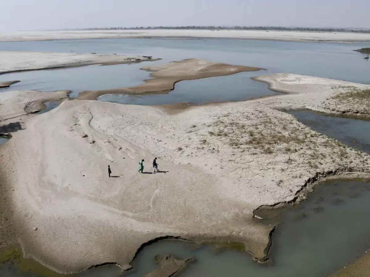 Dry river, fields go thirsty: Pakistan faces agricultural crisis after Indus Waters Treaty suspension Dry river, fields go thirsty: Pakistan faces agricultural crisis after Indus Waters Treaty suspension