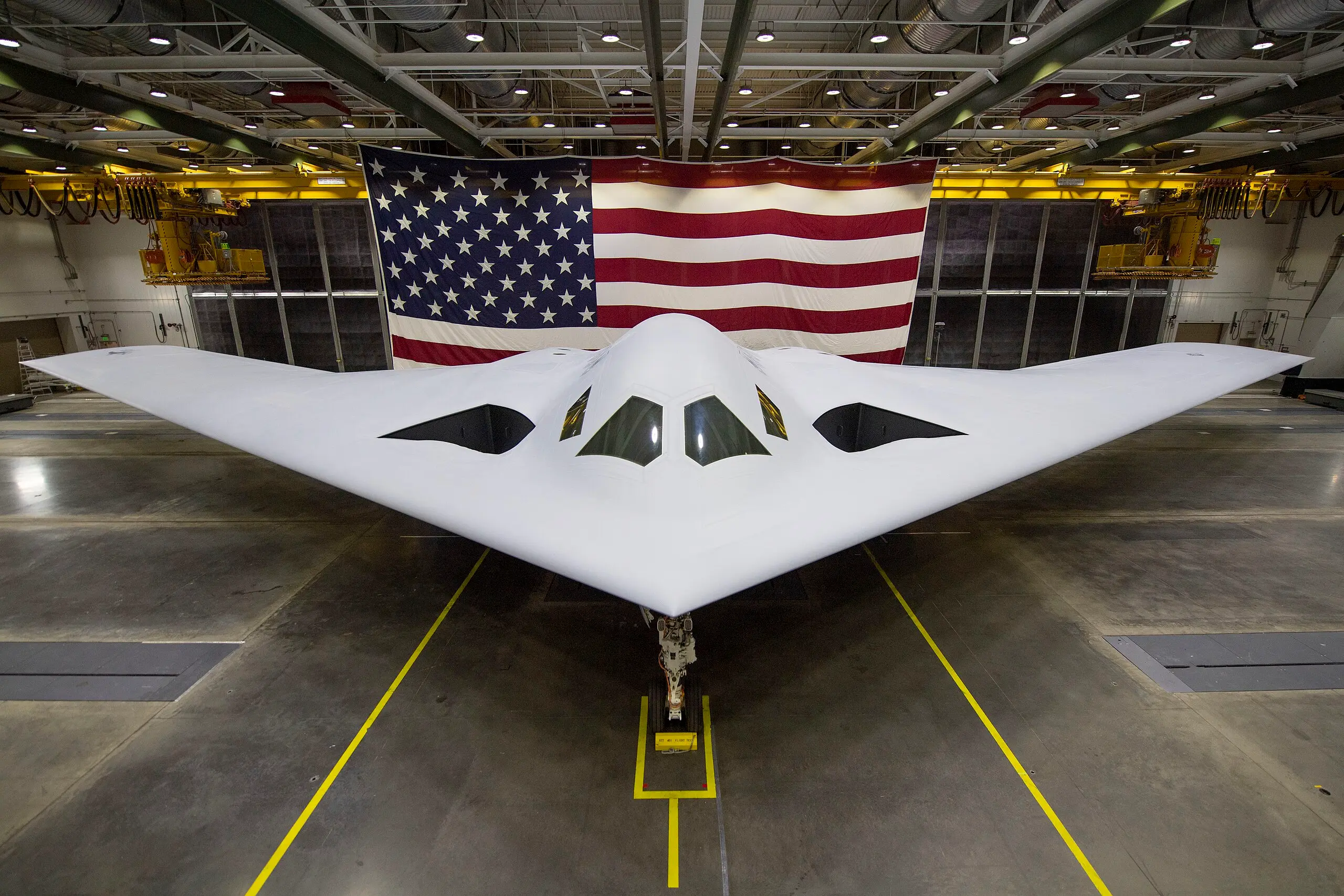 Why B-2 Bomber could be replaced with B-21 Raider?