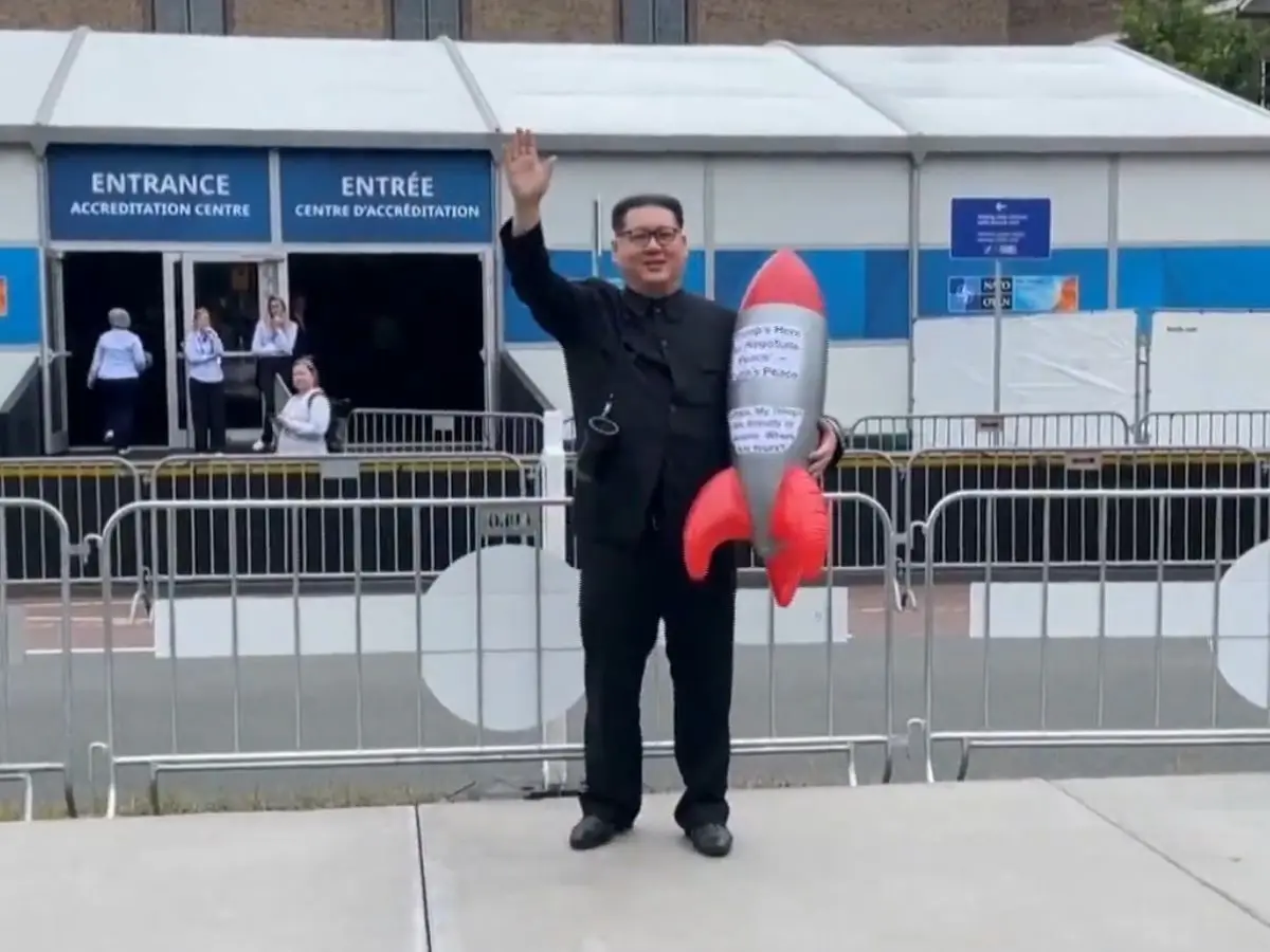 ‘Kim Jong Un’ at NATO Summit? Man impersonates North Korean leader, stages satirical protest | WATCH ‘Kim Jong Un’ at NATO Summit? Man impersonates North Korean leader, stages satirical protest | WATCH