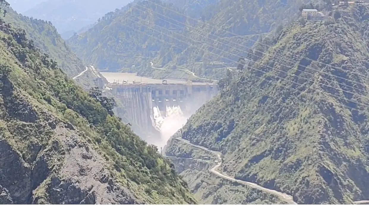 Rains lash Jammu & Kashmir, Ladakh; Chenab river flows above danger level