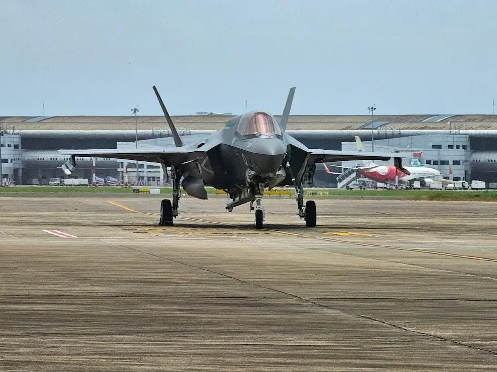 'Engineering issue': British High Commission issues statement on F-35 fighter jet stuck in Kerala 'Engineering issue': British High Commission issues statement on F-35 fighter jet stuck in Kerala