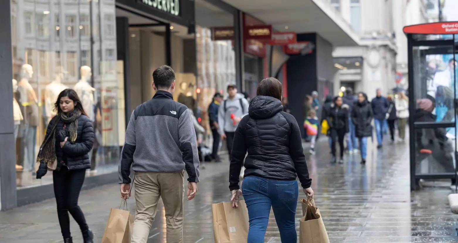 UK business confidence hits nine-year high amid easing trade tensions
