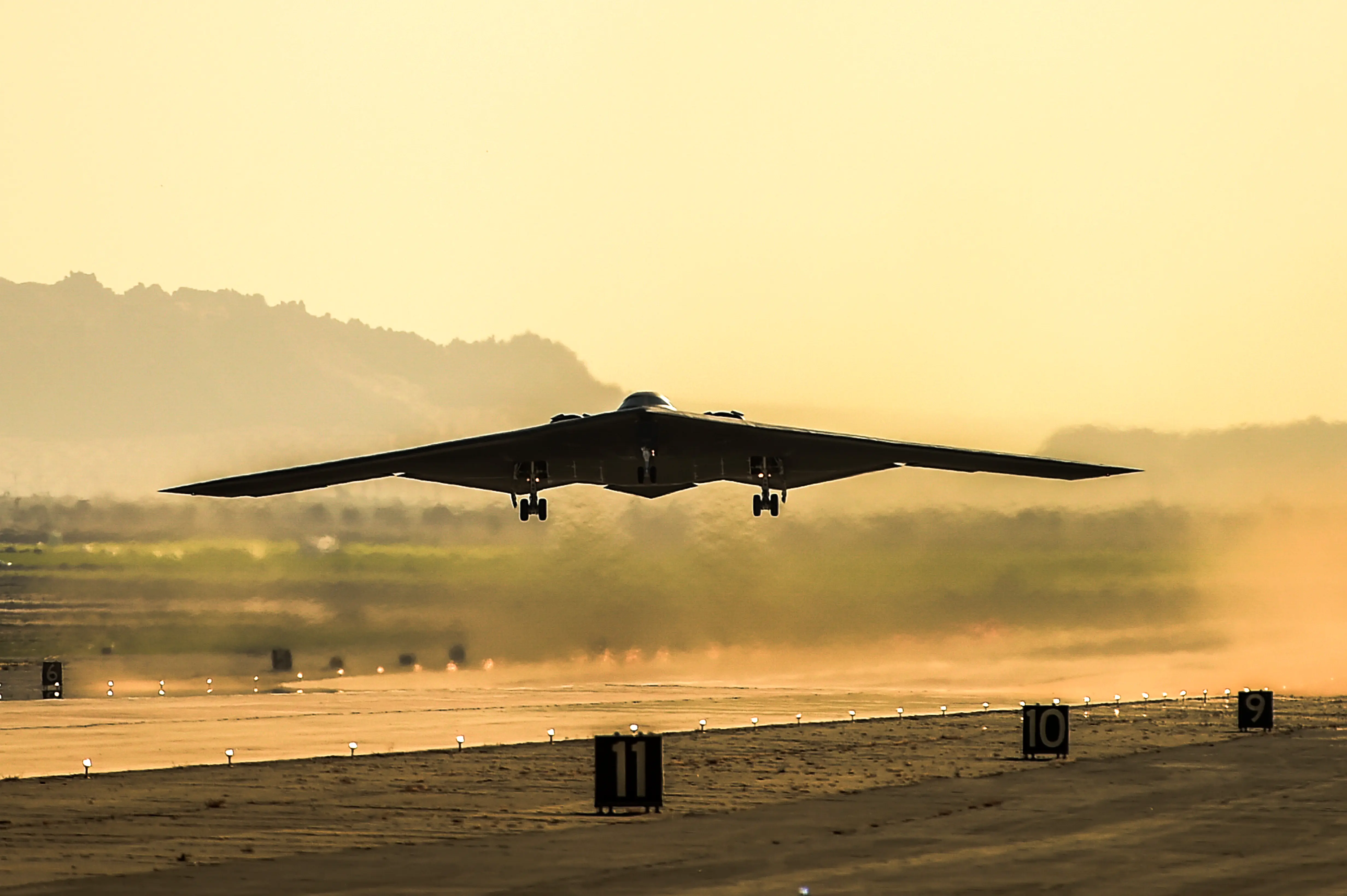 B-2 Requires 119 Maintenance Hours Per Flight Hour vs B-52's 53 Hours