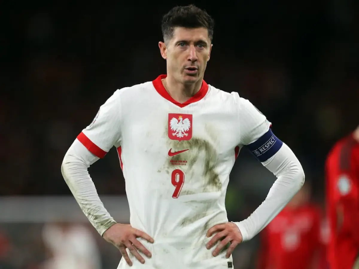 Robert Lewandowski (Poland)