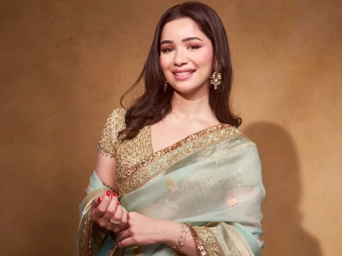 From Sara Ali Khan to Sonam Bajwa: 5 women linked with Shubman Gill