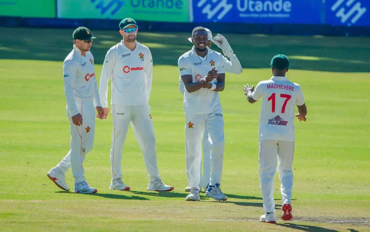 Zimbabwe pacer Matigimu penalised for 'throwing ball' at SA's Pretorius in 2nd Test