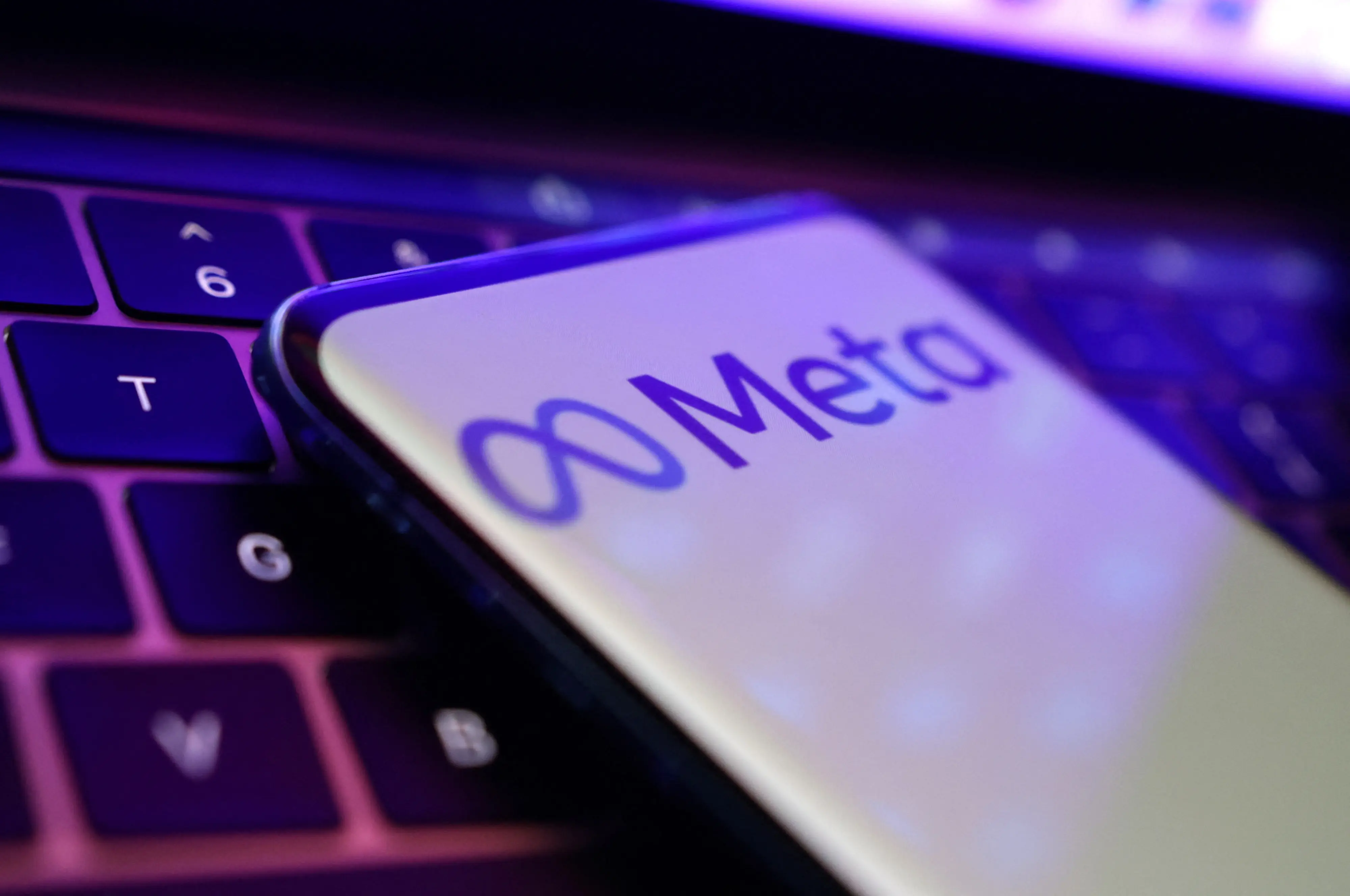 Meta acquires $3.5 billion stake in EssilorLuxottica, strengthening push into AI-powered wearables