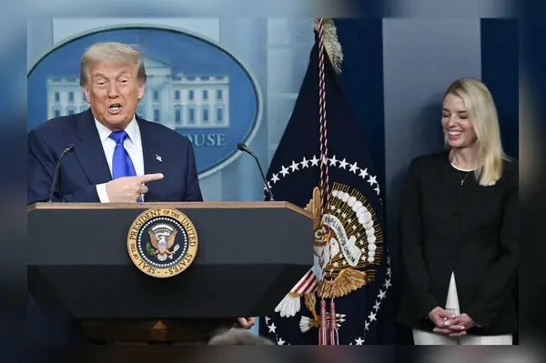 Trump scolds MAGA base over Epstein files outrage: 'LET PAM BONDI DO HER JOB — SHE'S GREAT!' Trump scolds MAGA base over Epstein files outrage: 'LET PAM BONDI DO HER JOB — SHE'S GREAT!'