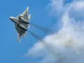 Can fighter jets outrun their own missiles?