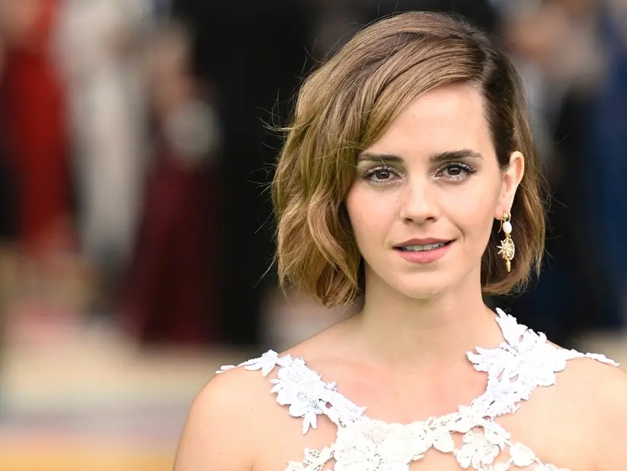 Emma Watson BANNED from driving after speeding offence Emma Watson BANNED from driving after speeding offence