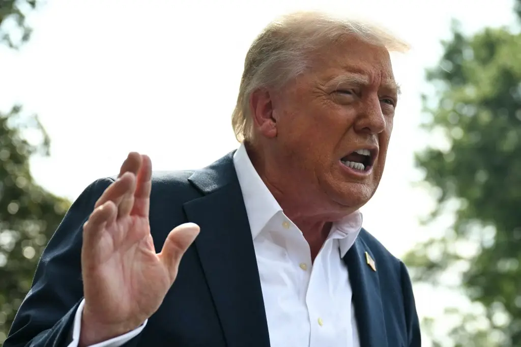 Bought into Jeffrey Epstein ‘bullsh*t’: Trump blasts ‘lunatic’ Democrats, ‘PAST supporters’