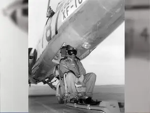 How downward-firing ejection seats work in fighter jets?