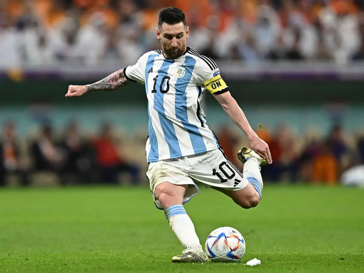 Lionel Messi surpasses Cristiano Ronaldo for THIS record – Details inside