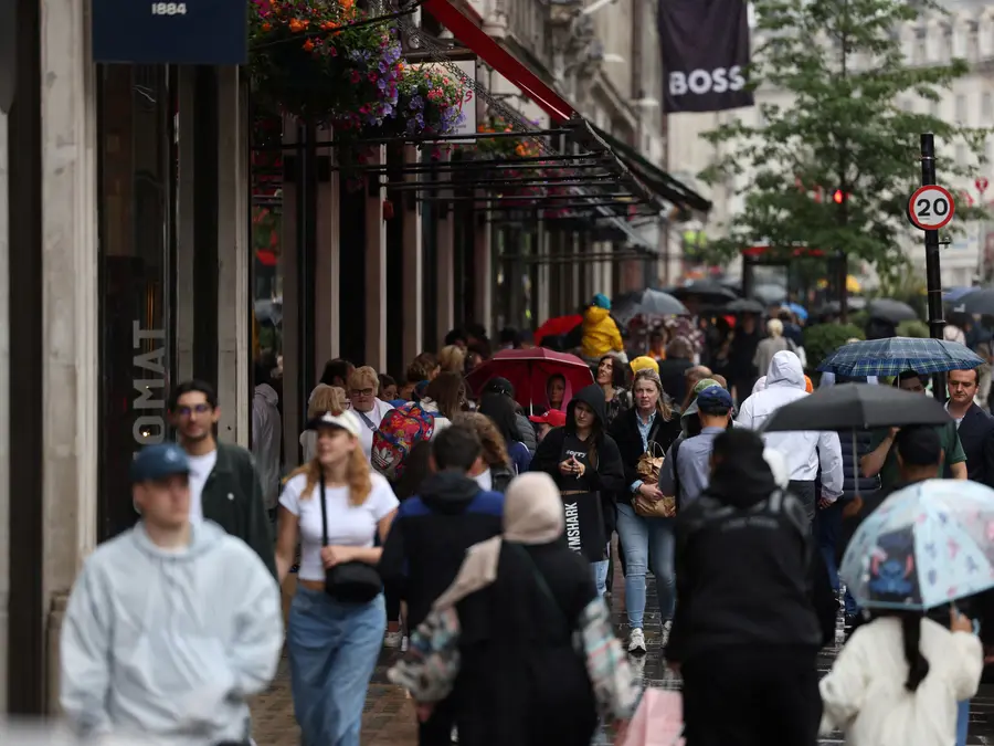 UK consumer sentiment posts steepest drop in nearly 3 years: Deloitte