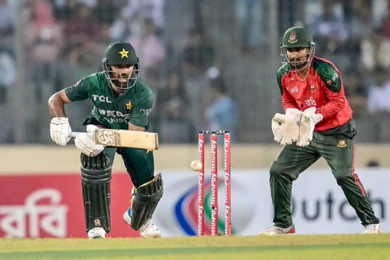 PAK coach Hesson says pitch 'not up to the standard' after loss against Bangladesh in 1st T20I