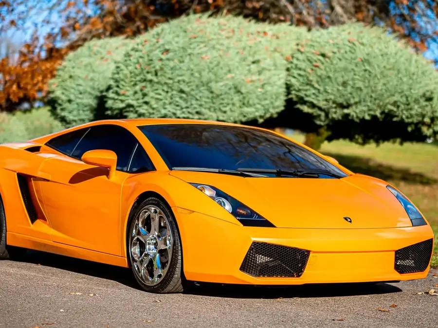 This car can go 0-100 km/h in just 3.8 seconds! All about Lamborghini Gallardo