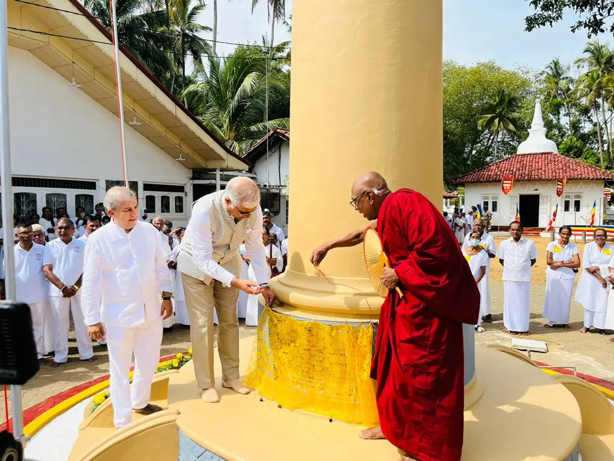 Replica of Ashoka Pillar unveiled at Buddhist temple in Waskaduwa, Sri Lanka