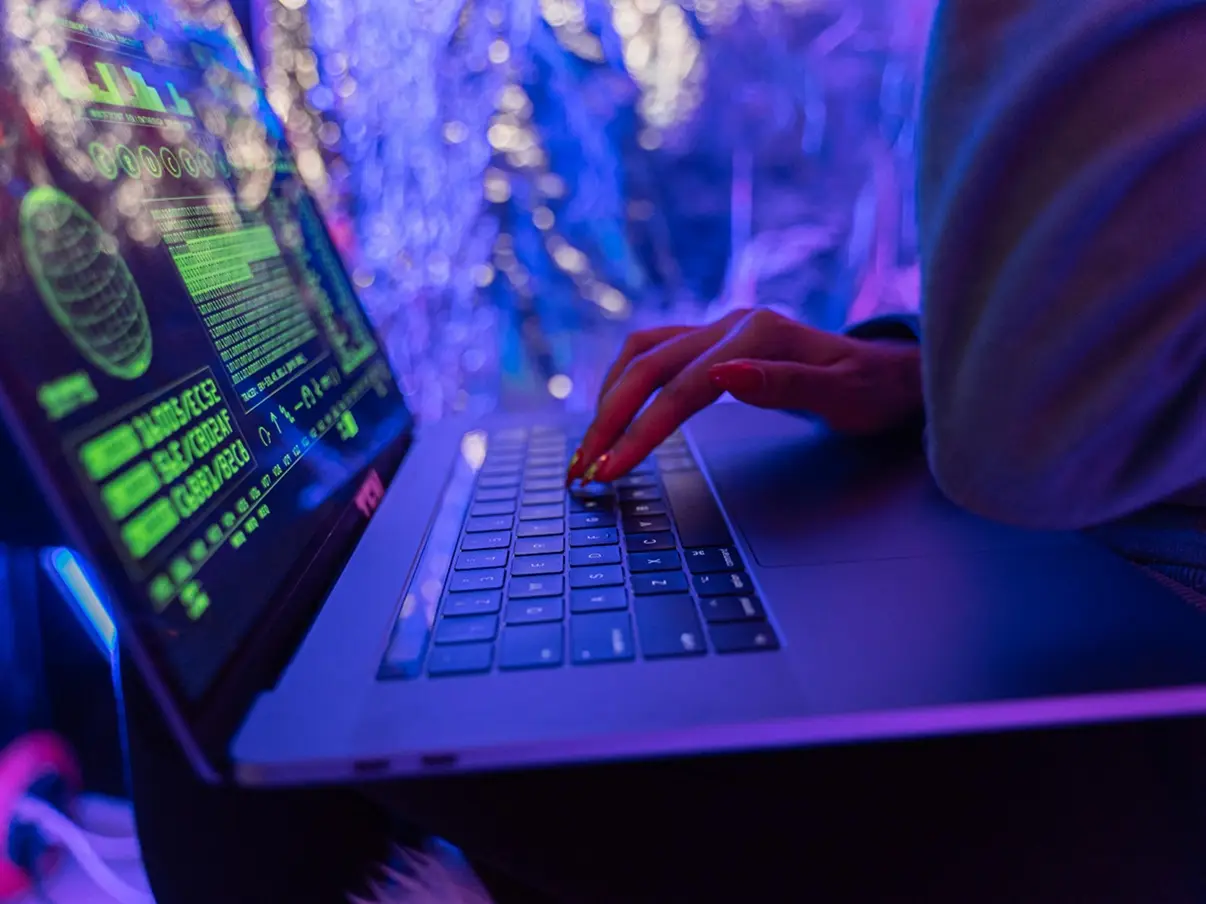 Bengaluru women scammed, forced to strip during ‘digital arrest’ by fraudsters posing as Mumbai cops Bengaluru women scammed, forced to strip during ‘digital arrest’ by fraudsters posing as Mumbai cops