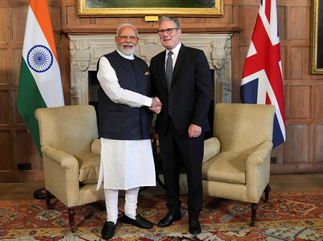PM Modi meets Starmer: India-UK sign landmark free trade deal in London PM Modi meets Starmer: India-UK sign landmark free trade deal in London