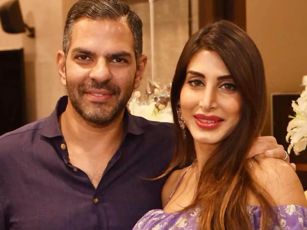 Everything to know about Priya Sachdev Kapur, Sunjay Kapur’s wife, at the centre of the Sona Group family feud Everything to know about Priya Sachdev Kapur, Sunjay Kapur’s wife, at the centre of the Sona Group family feud